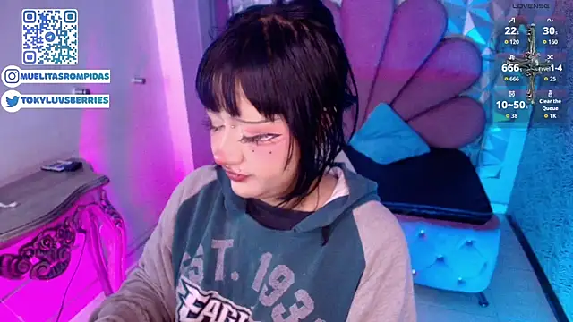 toky doll online show from 02-26-26, 04:55