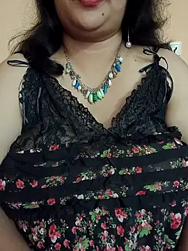 Snapshot of neelu-hoty chatting on 01-25-25, 03:09 neelu-hoty online show from 01-25-25, 03:09