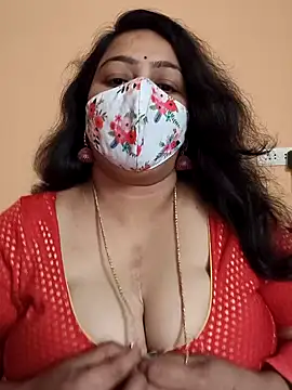 Snapshot of neelu-hoty chatting on 03-05-25, 12:00 neelu-hoty online show from 03-05-25, 12:00