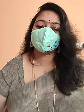 Snapshot of neelu-hoty chatting on 03-10-25, 03:52 neelu-hoty online show from 03-10-25, 03:52