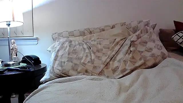 Hand69someguy online show from 12-05-25, 03:48