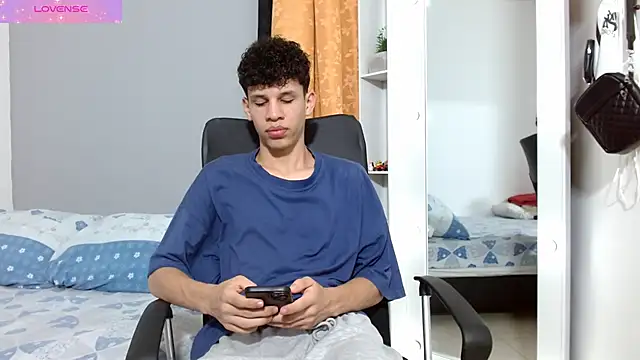 jeff ross online show from 12-06-24, 05:44