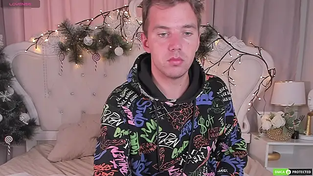 ArthurWhitee online show from 12-16-25, 08:08