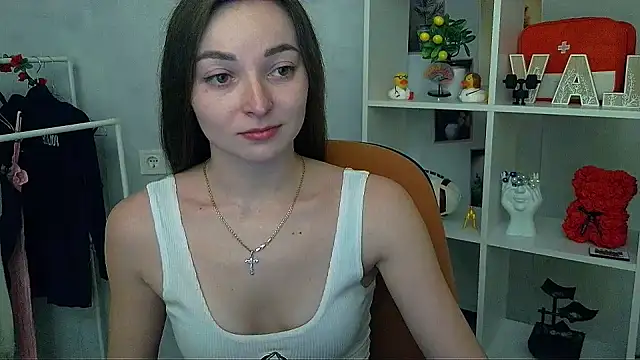  Barbie Kiss  online show from 02-13-26, 03:52