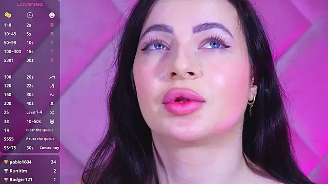 Snapshot of SelenaBell chatting on 12-19-24, 03:40 SelenaBell online show from 12-19-24, 03:40