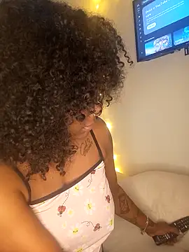 RebecApreta online show from 12-17-25, 07:25