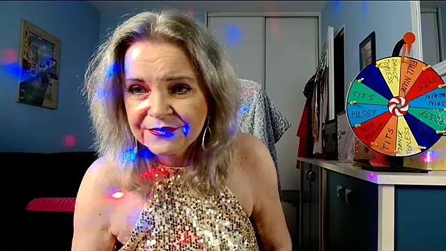 Snapshot of sexyjennyeu chatting on 01-22-25, 09:10 sexyjennyeu online show from 01-22-25, 09:10