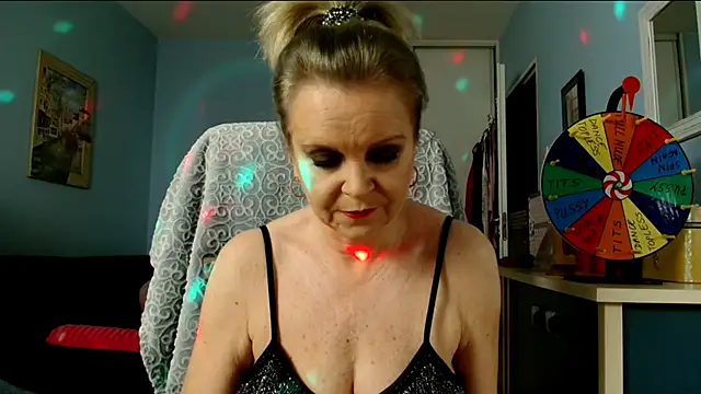 Snapshot of sexyjennyeu chatting on 02-05-25, 09:07 sexyjennyeu online show from 02-05-25, 09:07