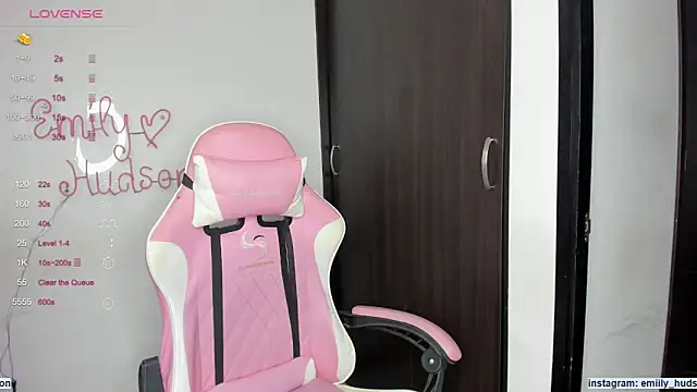 emily huddson  online show from 12-10-24, 05:22