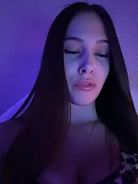 EricaWalls online show from 12-20-24, 09:06