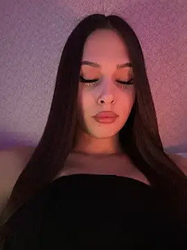 EricaWalls online show from 02-11-25, 04:44