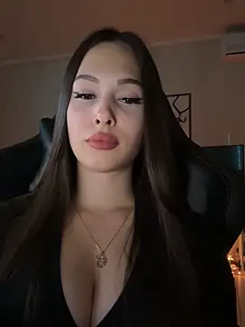 EricaWalls online show from 09-08-25, 06:40