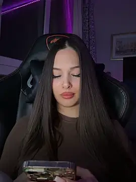 EricaWalls online show from 11-04-25, 09:25