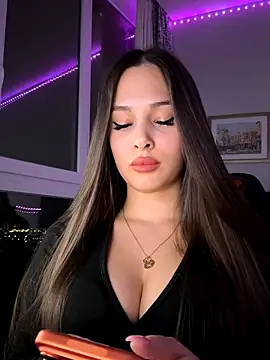 EricaWalls online show from 12-13-25, 07:53