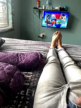 Snapshot of littybrowela12 chatting on 12-15-25, 12:20 littybrowela12 online show from 12-15-25, 12:20