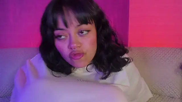 Snapshot of vanelope11 chatting on 01-21-25, 11:34 vanelope11 online show from 01-21-25, 11:34