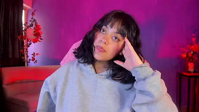 Snapshot of vanelope11 chatting on 02-17-25, 06:48 vanelope11 online show from 02-17-25, 06:48