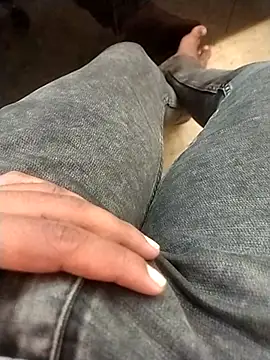 Snapshot of kunalmishra2003 chatting on 11-23-25, 05:07 kunalmishra2003 online show from 11-23-25, 05:07