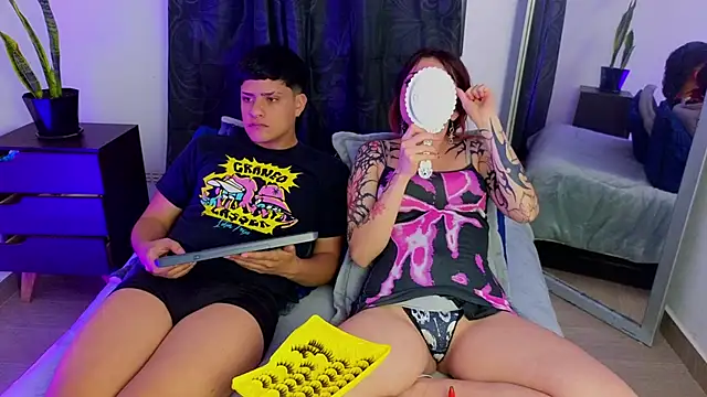 Snapshot of LilithAndJacob chatting on 12-21-25, 12:40 LilithAndJacob online show from 12-21-25, 12:40