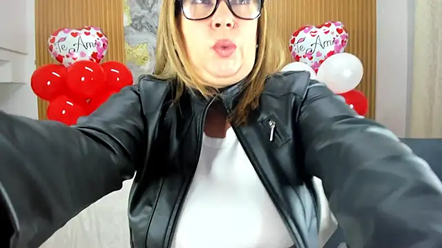 Danna topless online show from 02-17-25, 12:05