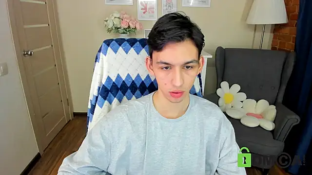 Snapshot of Ul_Tima chatting on 12-07-24, 09:33 Ul Tima online show from 12-07-24, 09:33