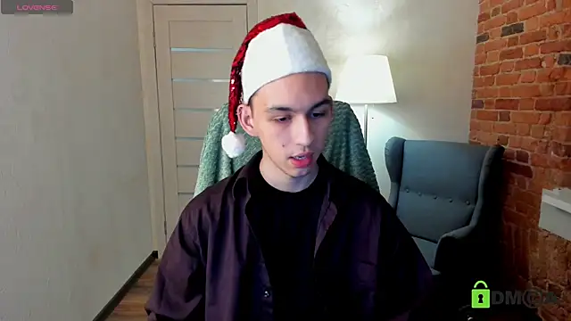 Snapshot of Ul_Tima chatting on 12-20-24, 08:34 Ul Tima online show from 12-20-24, 08:34