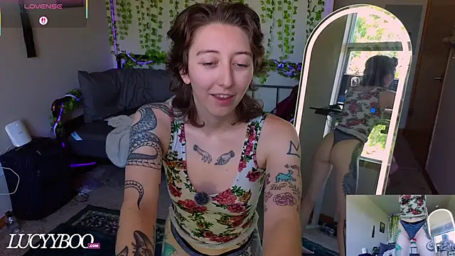 Snapshot of lovelylucyy chatting on 07-09-26, 09:41 lovelylucyy online show from 07-09-26, 09:41