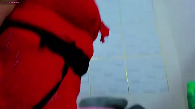 Snapshot of IsaSixty9 chatting on 12-05-24, 12:41 IsaSixty9 online show from 12-05-24, 12:41