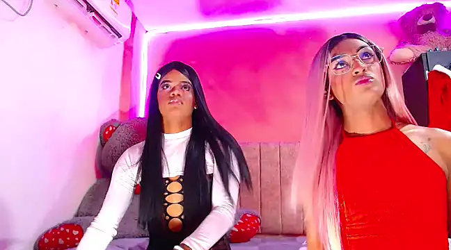 Snapshot of vanessa_nauthygirls chatting on 12-10-24, 07:22 vanessa nauthygirls online show from 12-10-24, 07:22