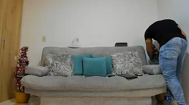 julian wallace online show from 12-18-24, 11:40