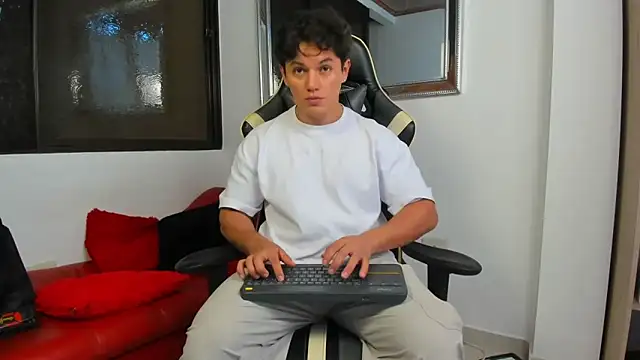 julian wallace online show from 02-07-26, 07:39