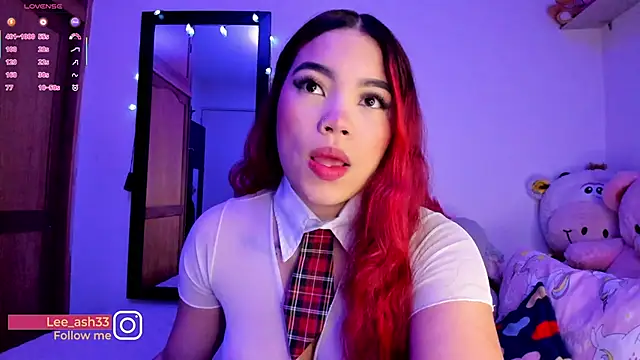 Snapshot of Lee_Ash chatting on 10-29-25, 09:55 Lee Ash online show from 10-29-25, 09:55