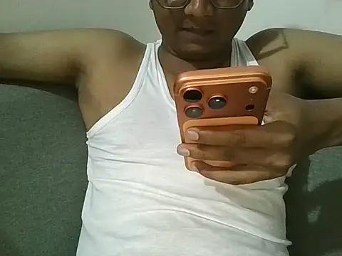 Snapshot of darshan_guj chatting on 04-09-26, 06:13 darshan guj online show from 04-09-26, 06:13