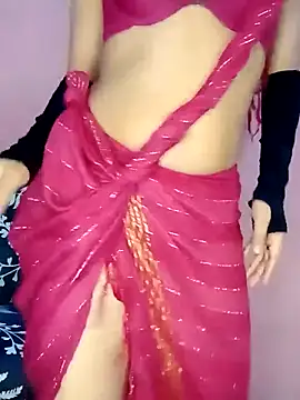 Snapshot of L_ucy1 chatting on 01-31-25, 12:06 L ucy1 online show from 01-31-25, 12:06