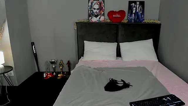 MuscleXXXBarbie online show from 02-24-26, 08:56