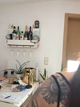 BrownieyQueen online show from 10-05-25, 05:06