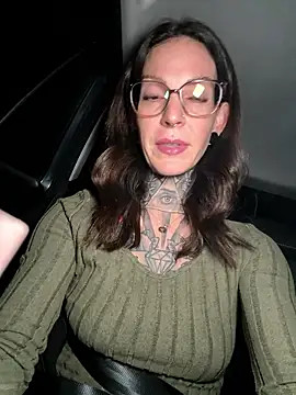 BrownieyQueen online show from 01-11-26, 04:28