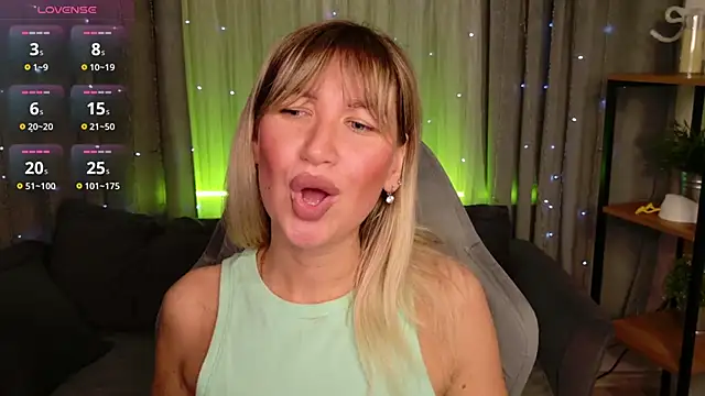 MilaBott online show from 03-12-26, 07:20