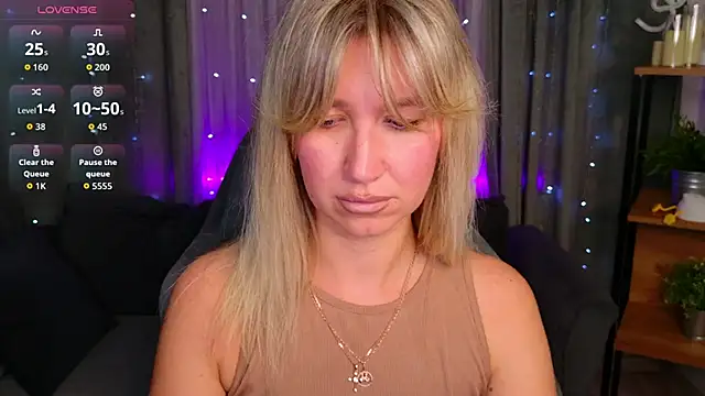 Snapshot of MilaBott chatting on 06-11-26, 07:45 MilaBott online show from 06-11-26, 07:45