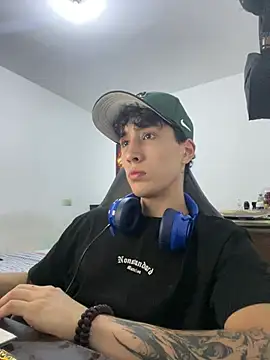 gojo satoru 18 online show from 03-15-26, 11:44