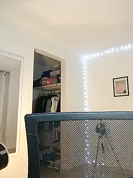 Snapshot of helena_smith chatting on 12-06-24, 05:09 helena smith online show from 12-06-24, 05:09