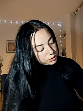 Snapshot of helena_smith chatting on 03-04-25, 04:49 helena smith online show from 03-04-25, 04:49