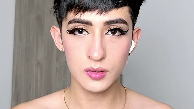 Snapshot of HotStar_yes chatting on 02-02-25, 06:15 HotStar yes online show from 02-02-25, 06:15