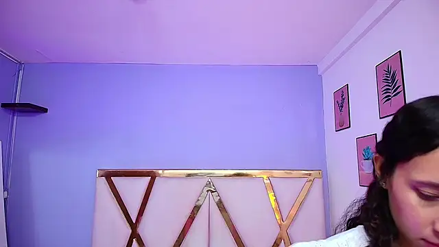 Snapshot of Beautifulskinny18 chatting on 01-29-25, 10:11 Beautifulskinny18 online show from 01-29-25, 10:11