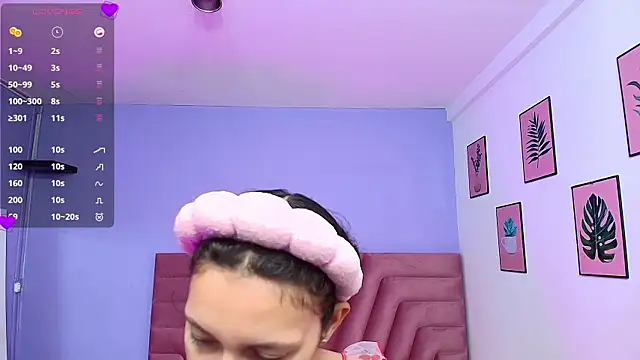 Snapshot of Beautifulskinny18 chatting on 02-05-25, 07:53 Beautifulskinny18 online show from 02-05-25, 07:53