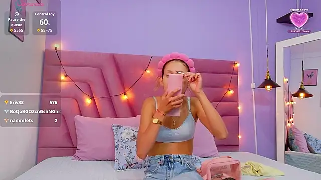 Beautifulskinny18 online show from 03-11-26, 07:53