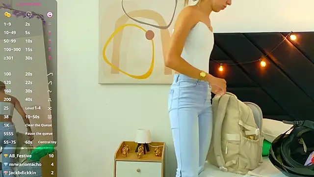 Snapshot of Beautifulskinny18 chatting on 06-20-26, 07:49 Beautifulskinny18 online show from 06-20-26, 07:49