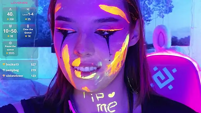 DorisGaillard online show from 12-26-24, 08:11