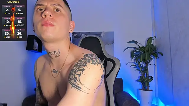 Yeiko Romero  online show from 09-11-25, 05:18