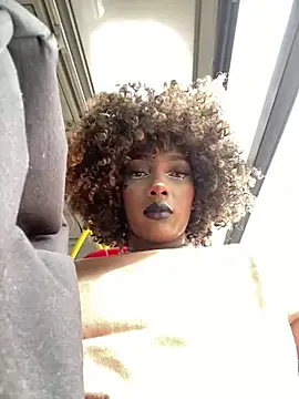 Snapshot of TIFFANYYSTAR chatting on 02-25-25, 01:39 TIFFANYYSTAR online show from 02-25-25, 01:39